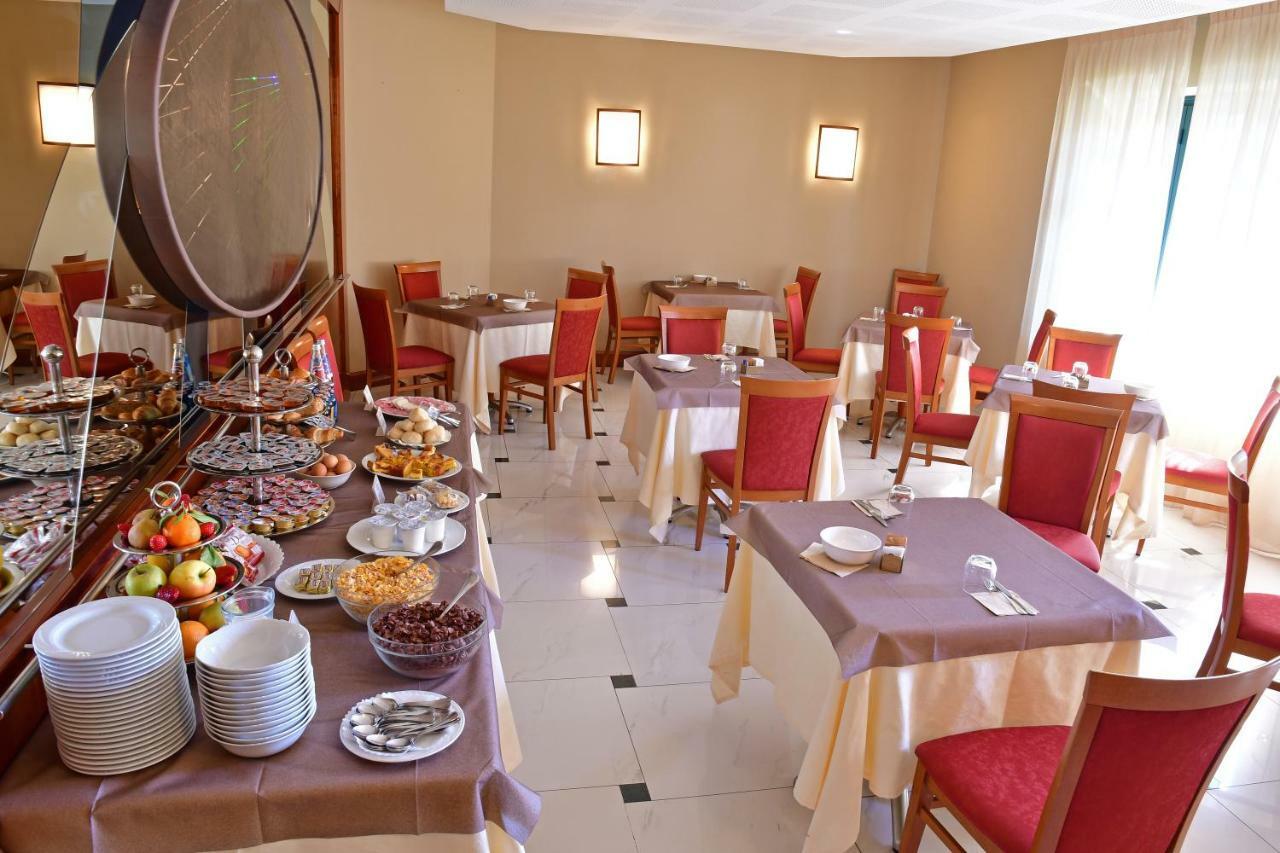 Albergo Ristorante San Marco Carmagnola Exterior photo