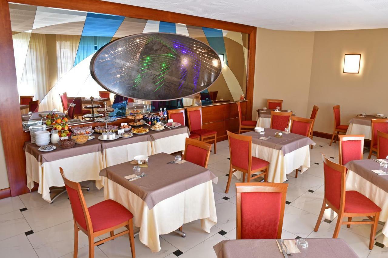 Albergo Ristorante San Marco Carmagnola Exterior photo